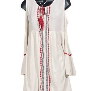Alter’d state women’s size medium bohemian top no shoulder blouse white red